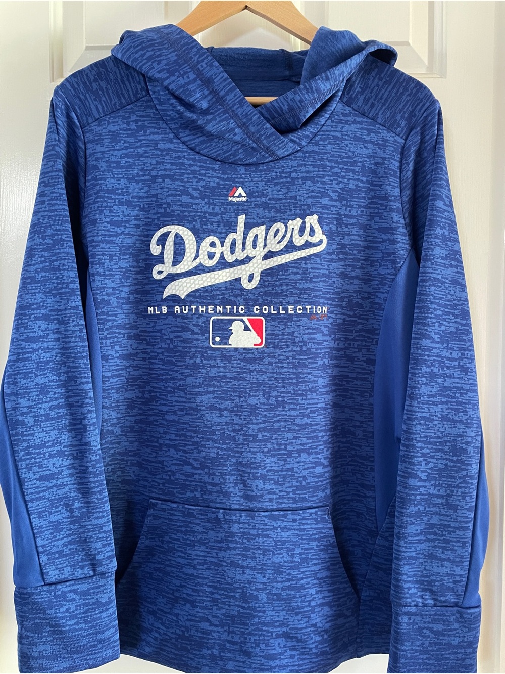 💙⚾️ LA Dodgers Authentic Collection Space Dye Pullover Hoodie- Women’s (XL)